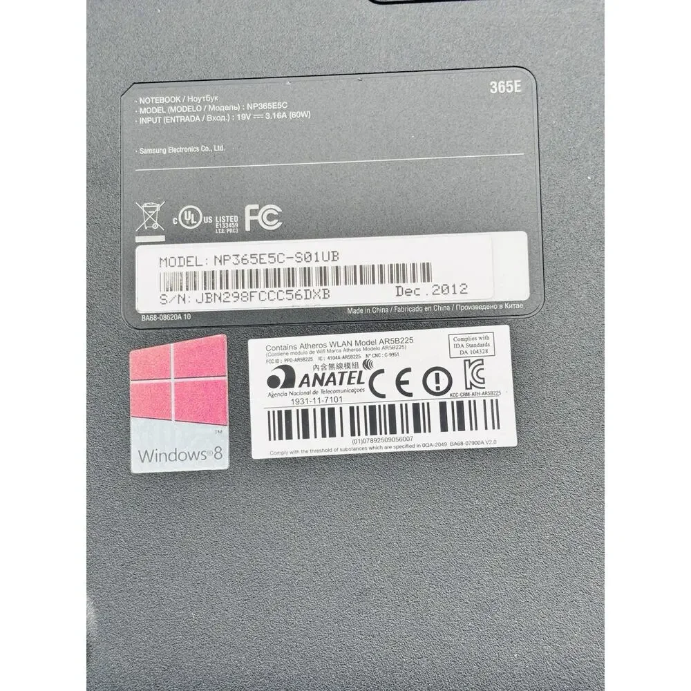 3 HP Laptop Computers With Cords. And 1 Samsung Laptop For Parts And Repair.